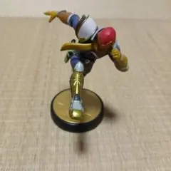 amiibo キャプテン　ファルコン 任天堂 大乱闘スマッシュブラザーズ　グッズ