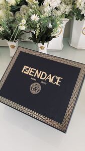 FENDACEフェンダーチェ箱BOXレアFendiコラボversaceフェンディヴェルサーチ