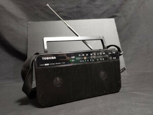 ★美品 東芝 FM/AM ラジオ TY-AR55 大型スピーカーを左右に配置 大音量でステレオ放送を聴くことが可能 現状品 TOSHIBA 黒 ブラック