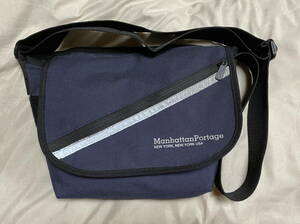 美品　限定モデル　Manhattan Portage　Reflector & Zipper CASUAL MESSENGER BAG　マンハッタンポーテージ　メッセンジャーバッグ