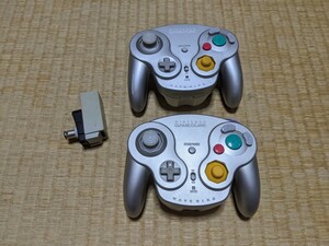 ゲームキューブ　ワイヤレスコントローラー　ウェーブバード２台　　　　　　