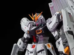 RG νガンダム 全塗装　完成品 ダブル・フィン・ファンネル装備型 塗り分け