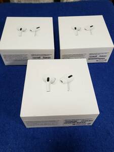 空箱のみの出品です　Airpods Pro の箱３個セット　MLWK3J/A用１　 MWP22J/A用×２　イヤーパッドあるものが1つ　イヤホンはありません