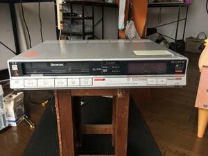 SONY　Betamax　SL-F33ビデオデッキ