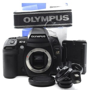 ＜ほぼ新品＞ OLYMPUS デジタル一眼レフカメラ E-5 ボディ