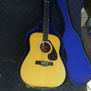 YAMAHA　アコースティックギター　305