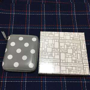 ■美品 正規品■コムデギャルソン ドット柄 ウォレット 2つ折り 財布■グレー■COMME des GARONS　CDG Wallet polka dots■スペイン製■