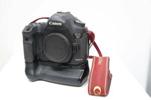 Canon EOS 5D Mark3 ボディキャノン イオス 5D Mark III &バッテリーグリップ BG-E11　実用品