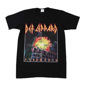 ag1●新品 黒 XLサイズ●デフレパード DEF LEPPARD 半袖Tシャツ//バンドTシャツ ロックTシャツ パンク メタル