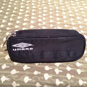 【美品】アンブロ　umbro　ペンケース　筆箱　ブラック