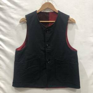 【Engineered Garments】エンジニアドガーメンツ OVER VEST-PLAID COTTON DOUBLE CLOTH ベスト リバーシブル メンズ S 黒 レッド ts202408