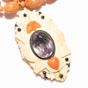 ★Vintage coral × amethyst carved design pendant top necklace