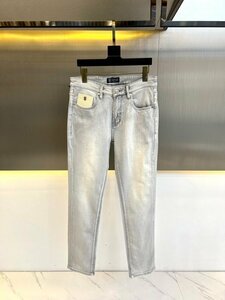 BRUNELLO CUCINELLI ブルネロ クチネリ メンズデニムパンツ　ジーンズ ロング丈　W38 ライトブルー ウォッシュ加工 スリム ズボン 春夏