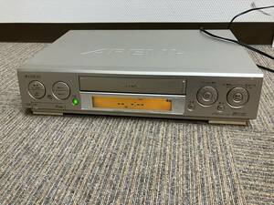 13541 東芝 高画質 VHSビデオデッキ A-F100 AREN VHS ビデオデッキ ※通電確認のみ メンテ 部品取り ※説明と画像をご確認下さいませ！