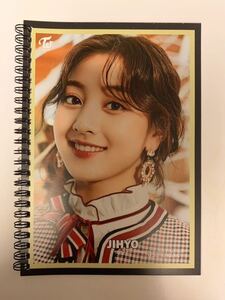 トゥワイス TWICE の JIHYO(ジヒョ) のスプリングノート Kポップ