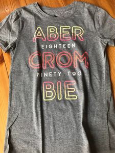 アバクロキッズ女の子Tシャツサイズ11から12歳