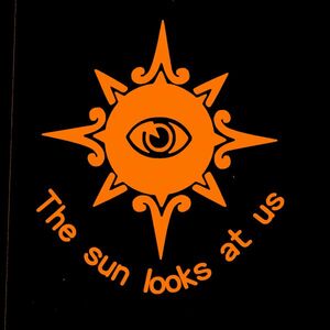 【The sun looks at us】太陽はみてる15cmサーフィンステッカー2