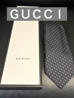 美品⭐️ＧＵＣＣＩネクタイ　グッチ　総柄G Gマーク　シルク　濃グレー系　箱付き