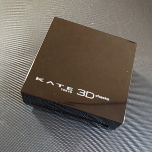 KATE ケイト ３Dコントラスティングチークス RD-2 ほほ紅 使用品