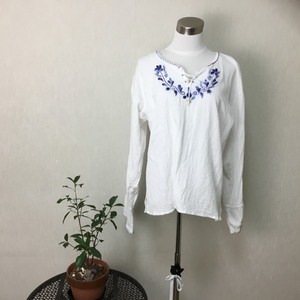 M528▼エスニック調　民族系デザイン　花柄刺繍　長袖チュニック　XLサイズ以上位