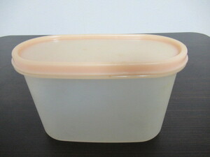 ★タッパーウェア(Tupperware)★MMだ円 #2　1.1L　サーモンピンク 保存容器　密封容器　水漏れ防止構造 