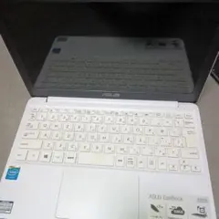 ASUS　EeeBook X205AT-WHITE10 ジャンク品