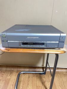 .WV-SW1.SONY・ビデオカセットレコーダー ビデオデッキ、Hi8/S-VHS.ビデオ.通電確認済み.ジャンク