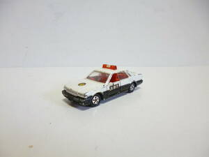 tomica トミカ 当時物 ミニカー 警視庁 パトカー 日産 セドリック CEDRIC