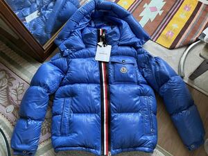 モンクレール MONTBELIARD トリコロール moncler ダウンジャケット ブルー　1 タグ付き