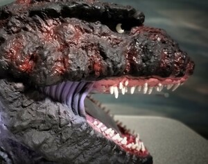 シン・ゴジラ覚醒バーション!!　激レア商品デッドストック品　ラスト１!!　量販店の限定商品!!　1/1フルサイズマスク!!