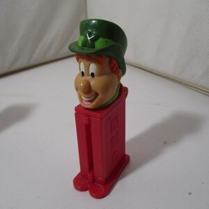 PEZ General Mills Lucky Charms LUCKY THE LEPRECHAUN 2001 Kf939