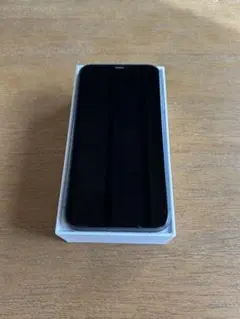 美品　Apple iPhone 11 64GB ブラック