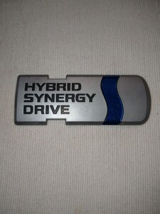 【中古品】トヨタAQUA アクア リア純正HYBRID SYNERGY DRIVEハイブリッド エンブレム