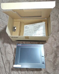 新品です。　三菱 GOT2000 GT2105-QTBDS05 5.7型画面　 グラフィック・オペレーション・ターミナル