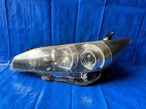 トヨタ ウィッシュ ZGE20 ZGE25 前期 左ヘッドライト HID ICHIKOH イチコー 68-16 ichikoh 68-16 TOYOTA WISH head light 