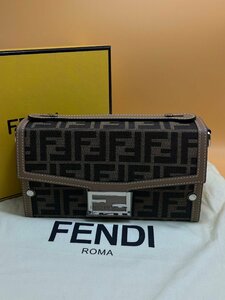 フェンディ Fendi ショルダーバッグ ハンドバッグ メンズスタイル ブラウン