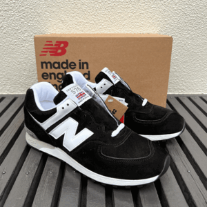 国内正規品 UK製 New Balance M576KGS ブラック×ホワイト US10.5D 28.5cm 限定イギリス英国製 NB スエード 黒 スニーカー Made In England