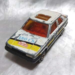 マジョレット　ルノー　MAJORETTE RENAULT 11 1/54 No.275 made in FRANCE フランス製　【管・ミニカー①】