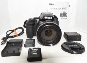 【ジャンク扱いカメラ】NIKON COOLPIX P900_底部の三脚ネジ部周辺破損