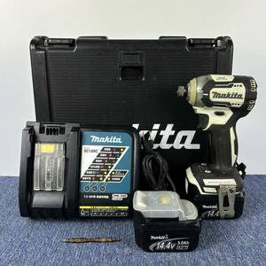 【中古品】makita マキタ 14.4V 充電式インパクトドライバ TD160D 本体 バッテリー2個(14.4V 3.0AH) ケース 穴あけ DIY 637