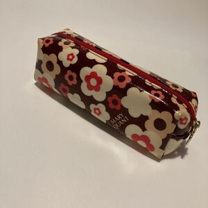 送料込み　中古　MARY QUANT　マリークワント　ポーチ　ペンケース　ブラウン　ピンク　人気のデザイン