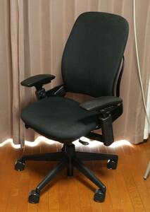 リープV2　スチールケース 　 Steelcase　　TB117　 