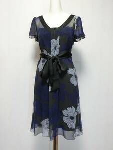 ★INDIVI インディヴィ　スミクロにネイビーパープルの花柄で共地のベルトが付いた半袖ワンピース 05★インナードレス付き