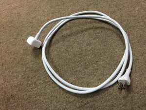 1.パソコン部品　アップルAIR 　 電源ケーブル　　VOLEX 　　 BO100Ｂ