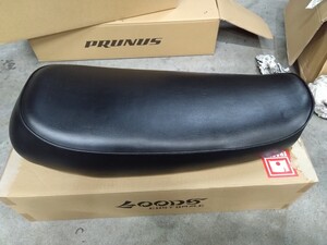 sr400 モーターガレージグッズ　goodseat slender スムース