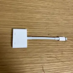 Apple Lightning to HDMI アダプタ