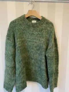 HOLY IN CODE/clover brush box KNIT