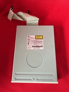 CD-ROMドライブ　内蔵型　LG製　CRD-8400B(NE1)　ジャンク品