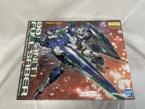 【未開封】MG 機動戦士ガンダムダブルオー ダブルオークアンタフルセイバー 1/100スケール 色分け済みプラモデル