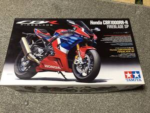 タミヤ 1/12 ホンダ　CBR1000RR-R　ファイヤーブレードスペシャル